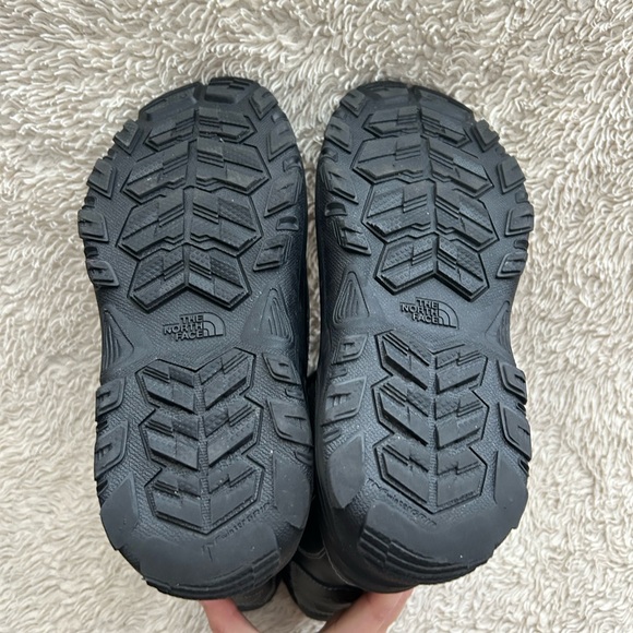 The North Face Alpenglow IV Boots - Picture 6 of 8